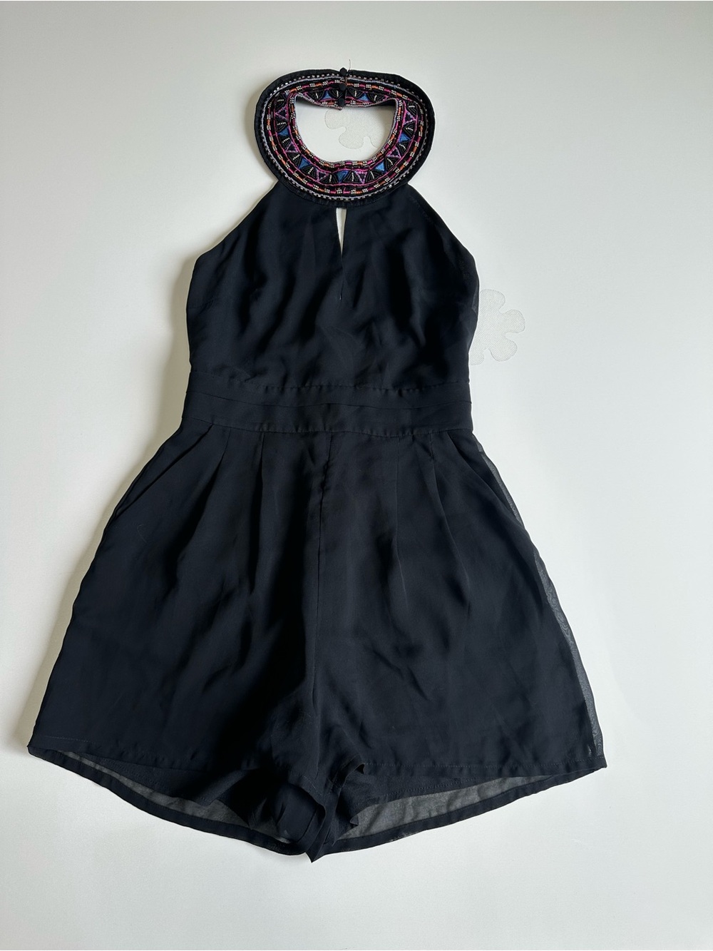 bebe Black Romper Women’s Halter Neckline Sleeveless Size 2 - Front Pocket